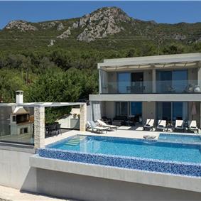 3 bedroom villa with pool & sea views, Agios Mathaios, sleeps 6